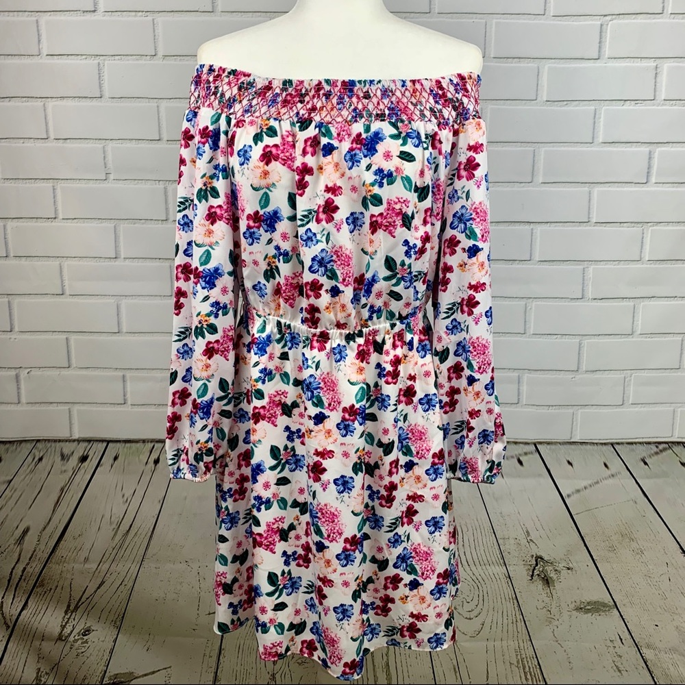 🔥GUESS🔥Vella Printed Off-The-Shoulder Dress Large NWT - Picture 2 of 4